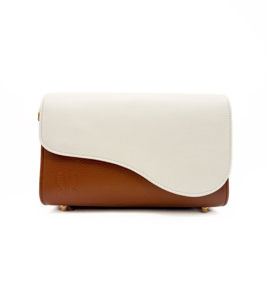 Cal·la Modular Leather bag in Sandstone with creme flap