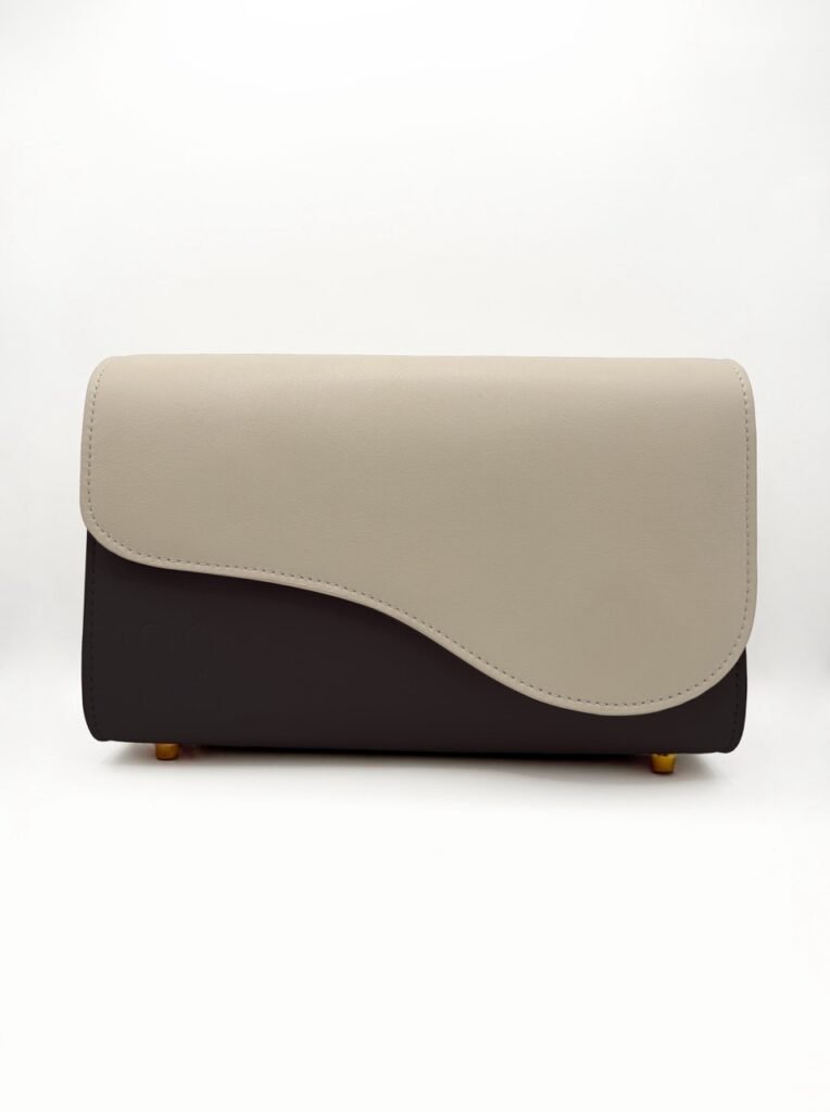 Cal·la Modular Leather bag in Cocoa with creme flap